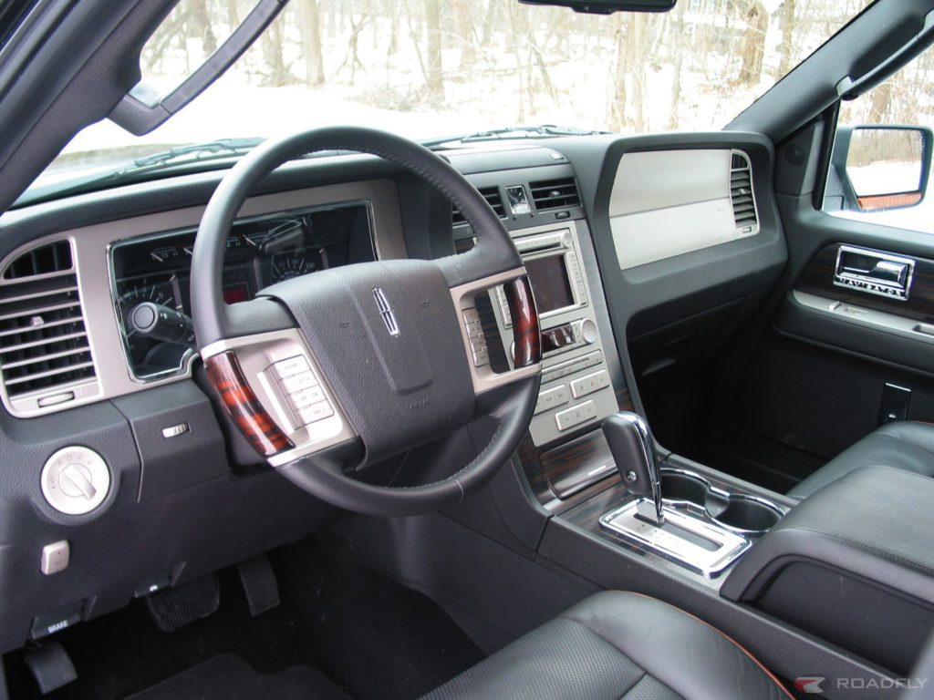 Navigator-Interior-Limo